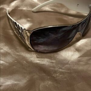 Stylish Silver Sunglasses